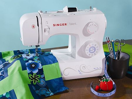 Singer 3323s Talent sewing machine